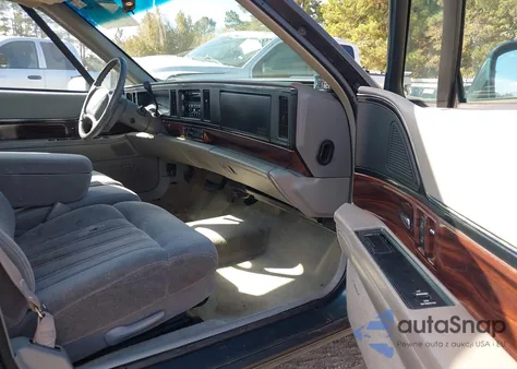 1997 Buick Lesabre Custom from USA, damaged, VIN 1G4HP52K8VH411659